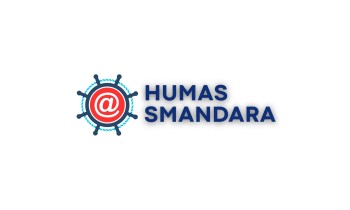 Tiga Orang Guru Mengikuti Pelatihan Pembelajaran Mendalam